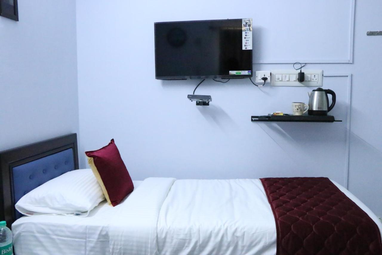 Hotel Nkc Airport 钦奈 外观 照片